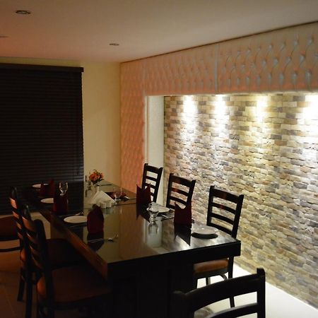 Divine Hotel Rawalpindi Exterior photo