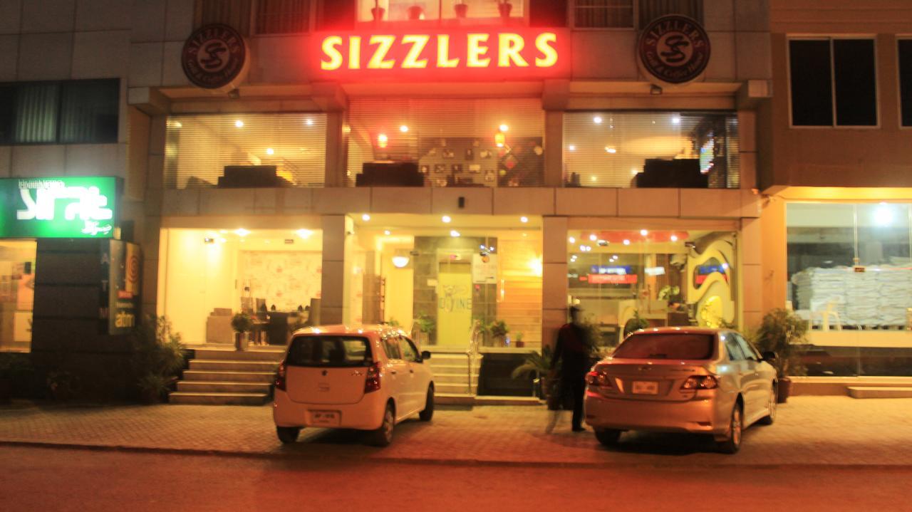 Divine Hotel Rawalpindi Exterior photo